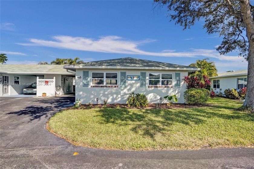 This beautifully updated villa is nestled in a quiet - Beach Condo for sale in Delray Beach, Florida on Beachhouse.com