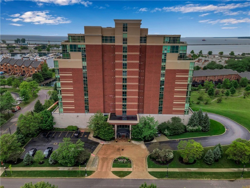 Sophisticated comfort meets effortless urban living ...Welcome - Beach Condo for sale in Buffalo, New York on Beachhouse.com