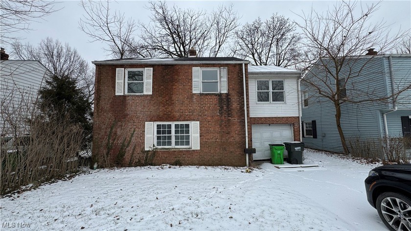Attention investors and homeowners! This 4-bedroom, 1-bath brick - Beach Home for sale in Euclid, Ohio on Beachhouse.com