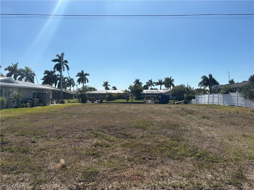 Prime sailboat-access waterfront lot in Cape Coral featuring an - Beach Lot for sale in Cape Coral, Florida on Beachhouse.com