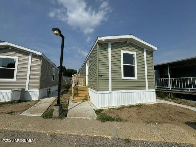 Welcome to Palmer Meadows! This charming two-bedroom, one-bath - Beach Home for sale in Hazlet, New Jersey on Beachhouse.com