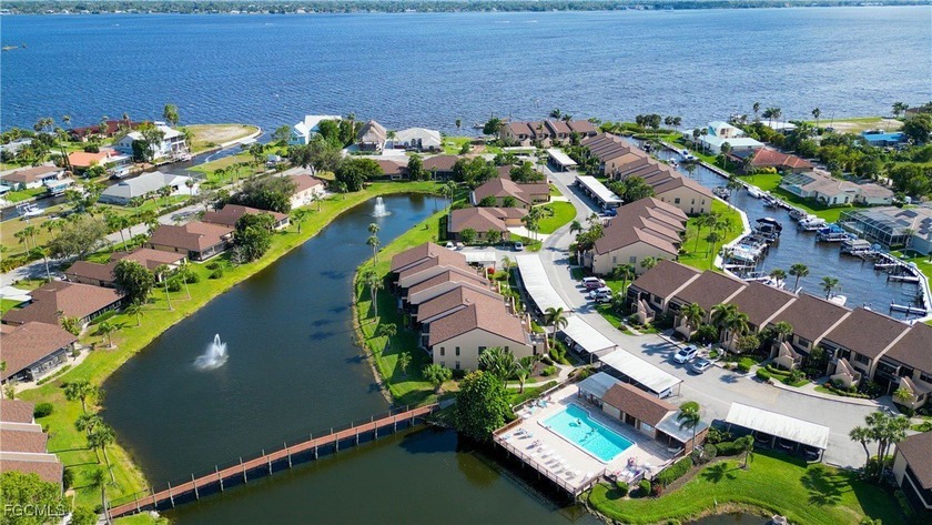 FIRST FLOOR ! Gulf Access Condo Located in the BOATING COMMUNITY - Beach Condo for sale in North Fort Myers, Florida on Beachhouse.com