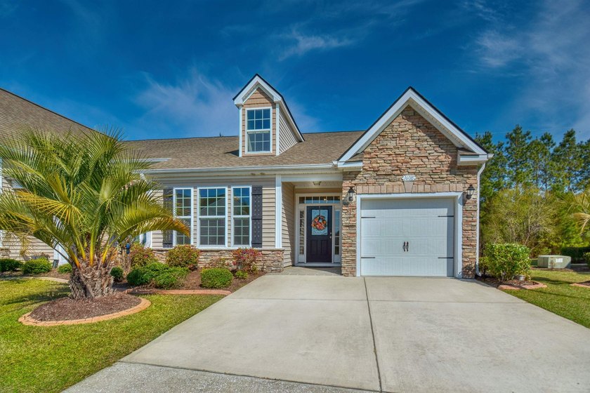 Welcome to this Beautiful End Unit Townhome located in the - Beach Townhome/Townhouse for sale in Murrells Inlet, South Carolina on Beachhouse.com