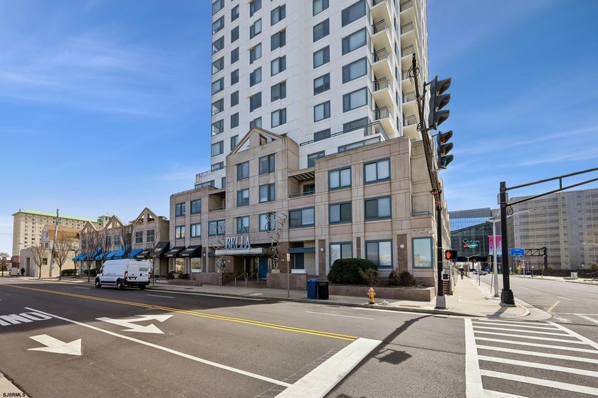 Bright and spacious 2-bedroom, 2-bath corner unit condo in - Beach Condo for sale in Atlantic City, New Jersey on Beachhouse.com