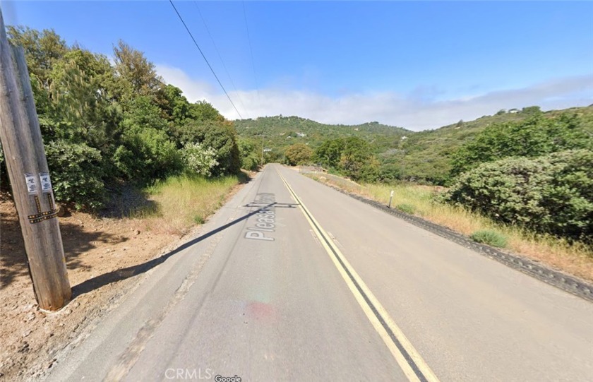 6000 sq ft vacant lot offers a canvas for crafting your haven - Beach Lot for sale in Cambria, California on Beachhouse.com