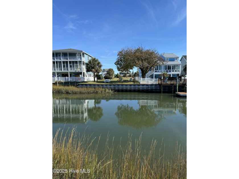 For sale by owner, 147 Swordfish Drive canal lot on Holden Beach - Beach Lot for sale in Holden Beach, North Carolina on Beachhouse.com