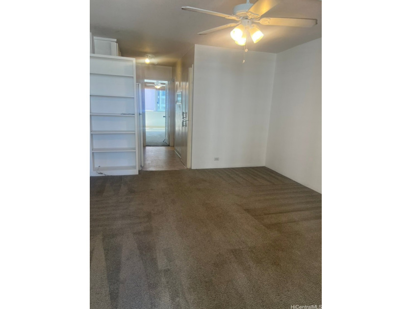 This Waikiki Penthouse Unit has been completely renovated. The - Beach Condo for sale in Honolulu, Hawaii on Beachhouse.com