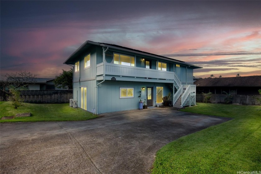 +++32 Photovoltaic panels owned outright on NET METERING & 2 - Beach Home for sale in Kaneohe, Hawaii on Beachhouse.com
