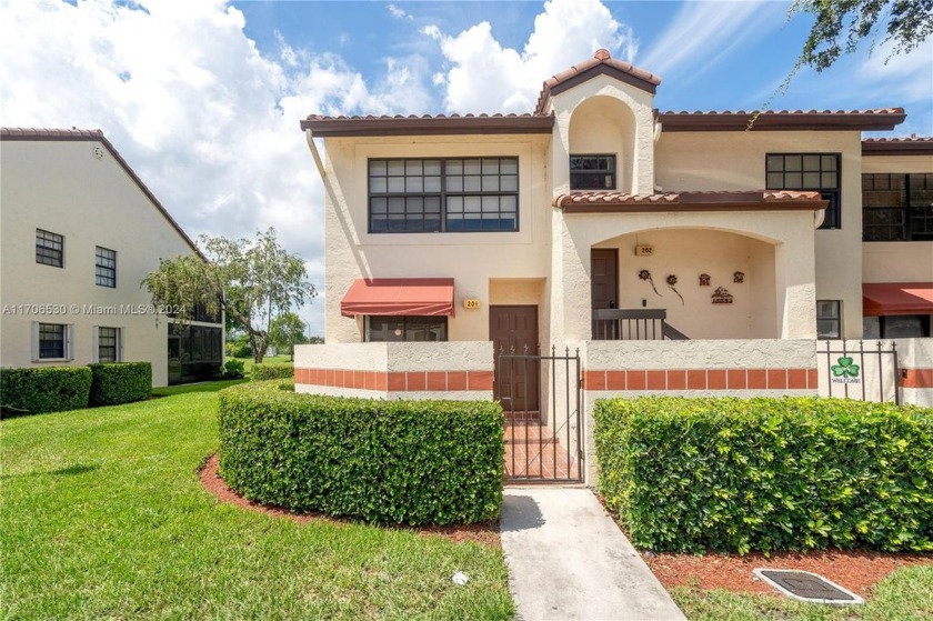 Stunning Corner Condo - Fully Remodeled with Water and Garden - Beach Condo for sale in Deerfield Beach, Florida on Beachhouse.com