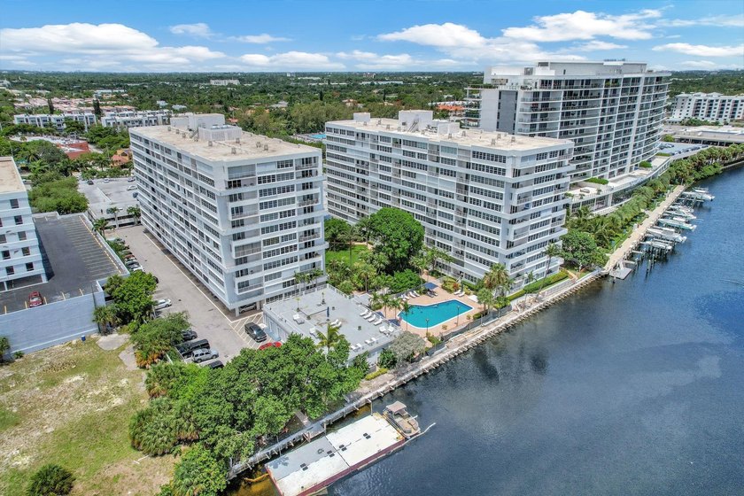 This impeccably maintained condo offers peace of mind and - Beach Condo for sale in Fort Lauderdale, Florida on Beachhouse.com