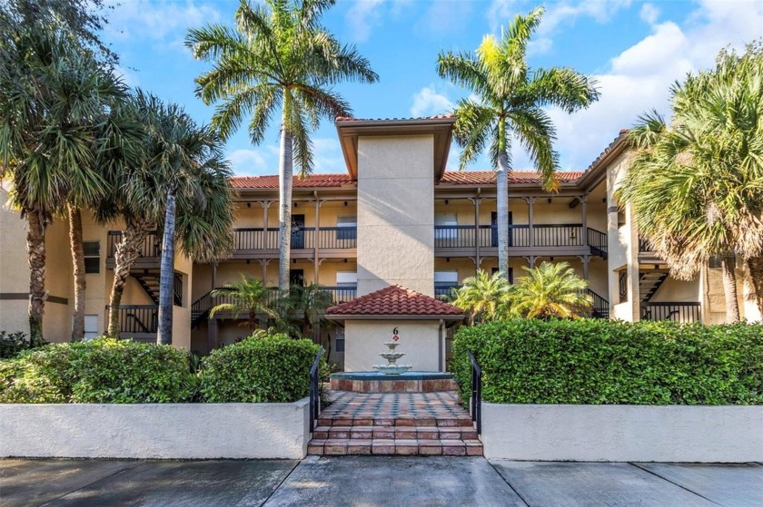 GARAGE INCLUDED with this one bedroom, one bath updated condo! - Beach Condo for sale in Clearwater, Florida on Beachhouse.com