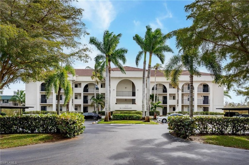 This exquisite, recently updated 2-bedroom / 2-bathroom - Beach Condo for sale in Naples, Florida on Beachhouse.com