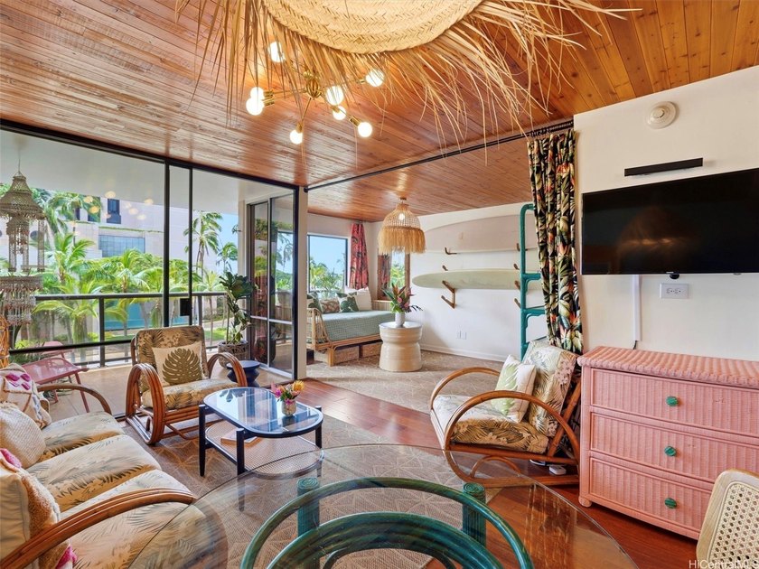 Welcome to your island getaway, ideally located in Waikiki near - Beach Condo for sale in Honolulu, Hawaii on Beachhouse.com
