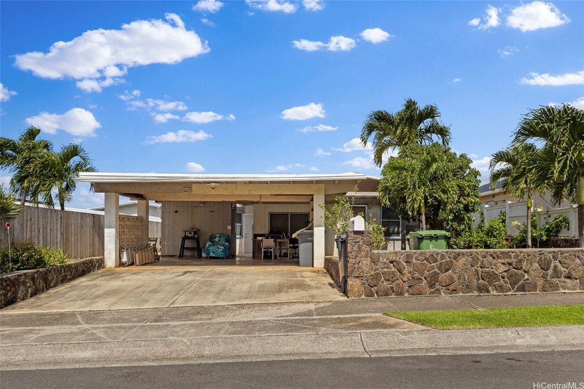 Located in a highly desirable neighborhood, this property offers - Beach Home for sale in Honolulu, Hawaii on Beachhouse.com
