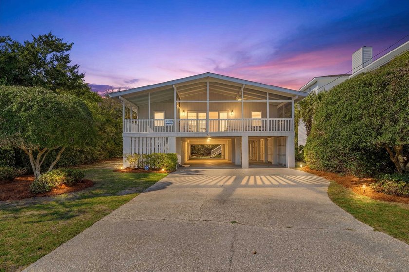 Experience the quintessential North Litchfield lifestyle at this - Beach Home for sale in Pawleys Island, South Carolina on Beachhouse.com