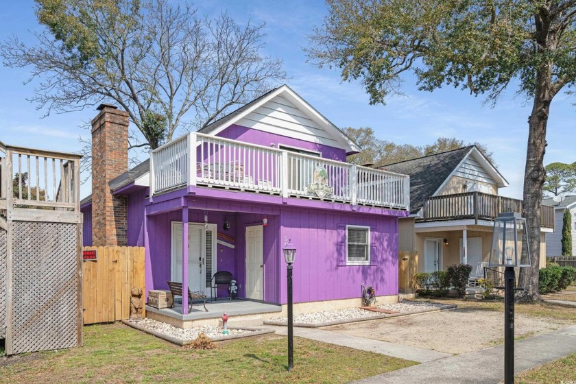 The perfect beach bungalow walkable to Main Street in North - Beach Home for sale in North Myrtle Beach, South Carolina on Beachhouse.com