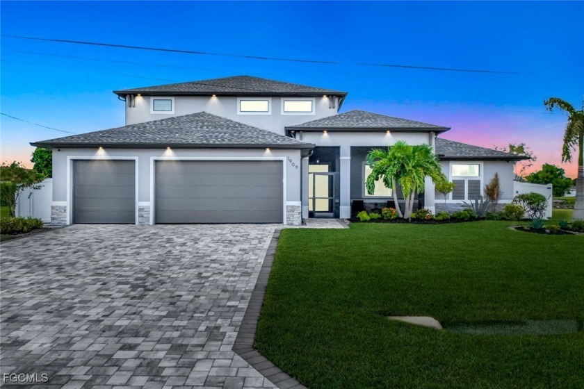 BACK ON THE MARKET DUE TO BUYER UNABLE TO GET FUNDS. Welcome to - Beach Home for sale in Cape Coral, Florida on Beachhouse.com