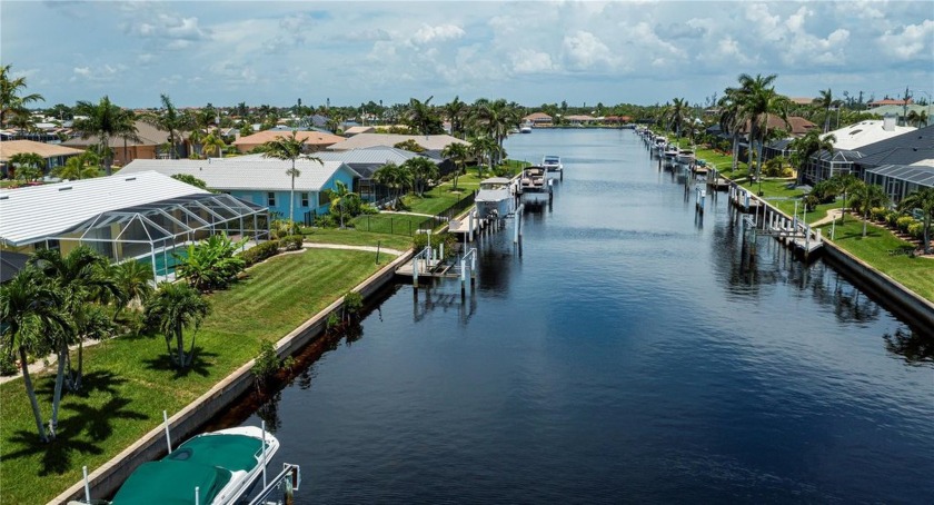 Your own piece of paradise is right here in this beautifully - Beach Home for sale in Punta Gorda, Florida on Beachhouse.com