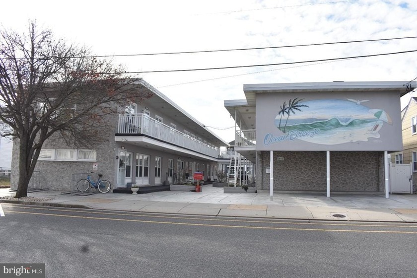 Welcome to this Beautiful END UNIT and Upgraded 1st Floor 2 - Beach Home for sale in Wildwood, New Jersey on Beachhouse.com