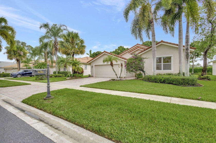 Pre-inspection transferrable to Buyer with roof, AC & HW heater - Beach Home for sale in Boynton Beach, Florida on Beachhouse.com