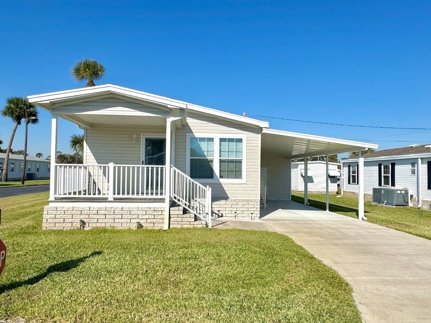Fully furnished and move-in ready, this home comes complete with - Beach Home for sale in Daytona Beach, Florida on Beachhouse.com