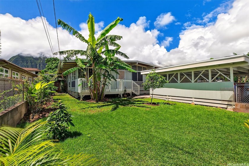 Relaxed Waimanalo living, near the beach and with stunning - Beach Home for sale in Waimanalo, Hawaii on Beachhouse.com