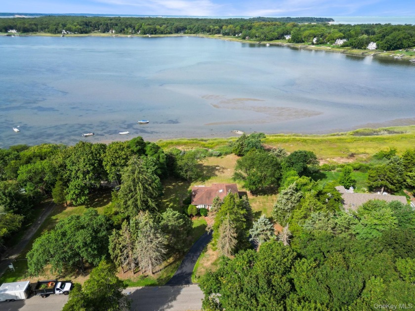 Welcome To This Rare Split-Level Home In The Heart Of Strongs - Beach Home for sale in Setauket, New York on Beachhouse.com