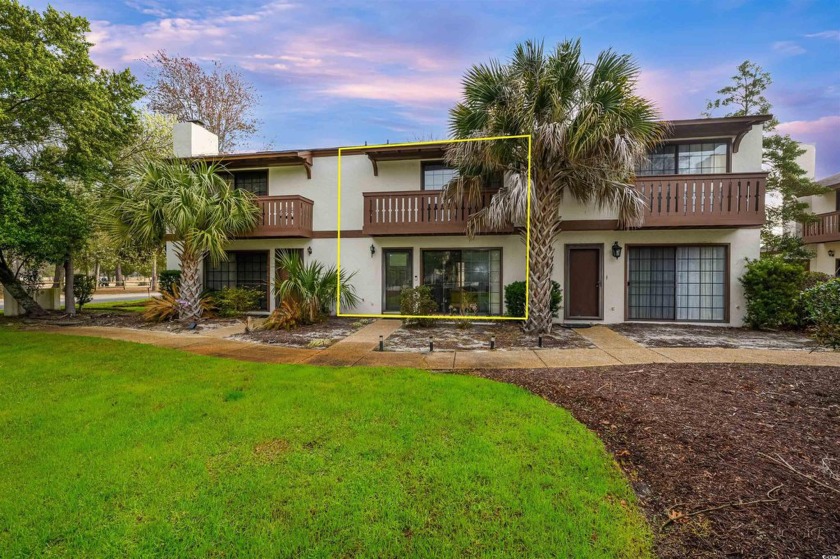 LOCATION! Just minutes from the ocean in the desirable Arcadian - Beach Townhome/Townhouse for sale in Myrtle Beach, South Carolina on Beachhouse.com