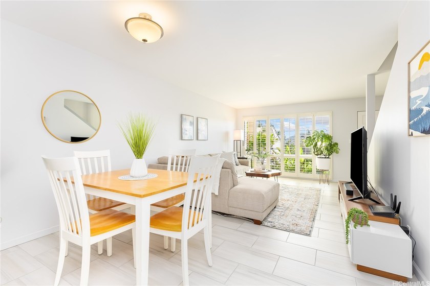 Live the Kailua lifestyle at Aikahi Gardens. Ideally located - Beach Condo for sale in Kailua, Hawaii on Beachhouse.com
