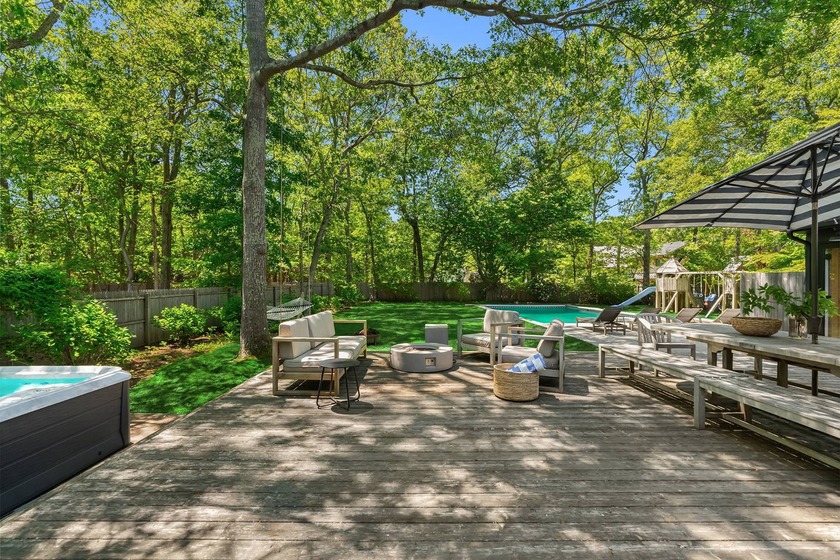 Expertly renovated and well appointed, this stunning one-level - Beach Home for sale in East Hampton, New York on Beachhouse.com