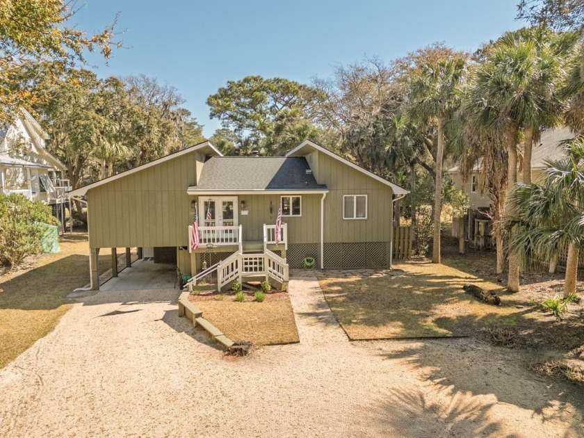 Welcome to your dream home on Edisto Beach! This beautifully - Beach Home for sale in Edisto Island, South Carolina on Beachhouse.com