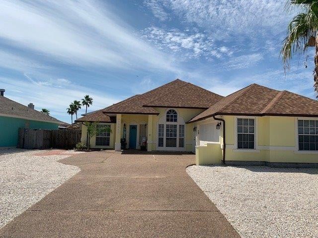 Don't pass up your opportunity to own this meticulously - Beach Home for sale in Corpus Christi, Texas on Beachhouse.com