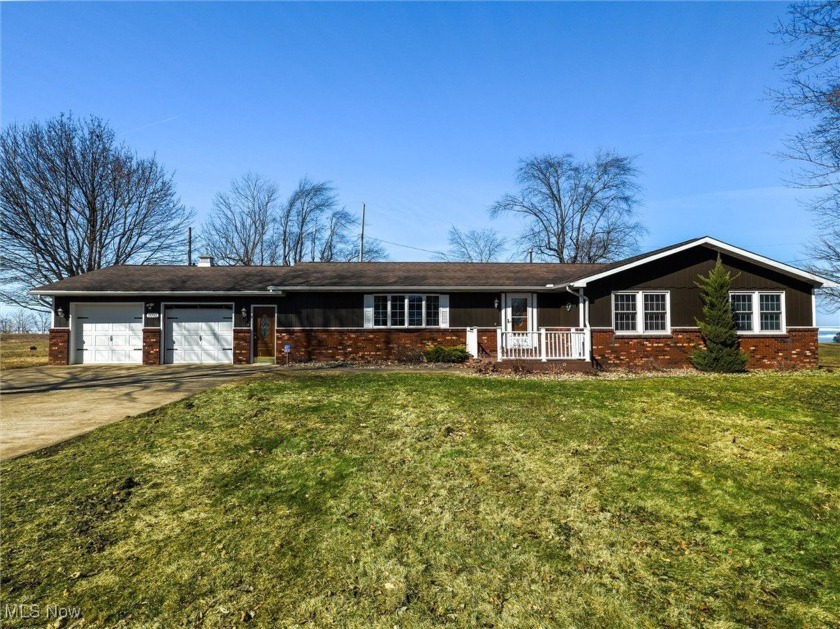 Lovingly Cared for Lake Erie Front 1-owner home set on 1.8+/- - Beach Home for sale in Conneaut, Ohio on Beachhouse.com