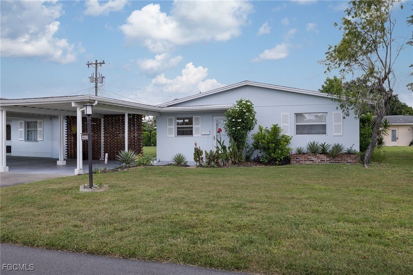 FEAST ON THIS HUGE PRICE REDUCTION! Lowest price home in the - Beach Home for sale in Lehigh Acres, Florida on Beachhouse.com