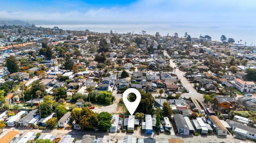 Located in the heart of Pleasure Point, one of Santa Cruzs most - Beach Home for sale in Santa Cruz, California on Beachhouse.com