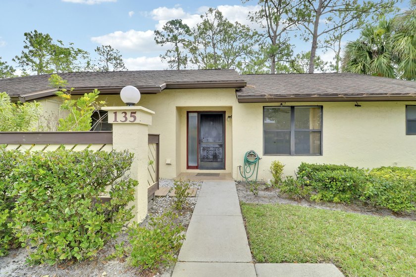 Cozy 3 bedroom 2 bath villa located in the active 55+ community - Beach Townhome/Townhouse for sale in Royal Palm Beach, Florida on Beachhouse.com