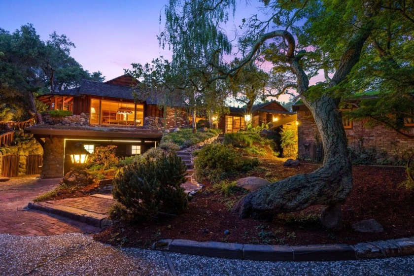 If you appreciate beautiful architecture, you'll be captivated - Beach Home for sale in Santa Cruz, California on Beachhouse.com