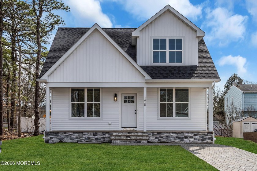 Welcome to your perfect NEW construction home in the highly - Beach Home for sale in Toms River, New Jersey on Beachhouse.com