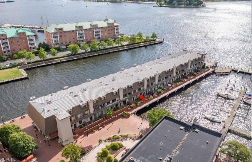 Experience luxury waterfront living in the heart of Freemason! - Beach Condo for sale in Norfolk, Virginia on Beachhouse.com