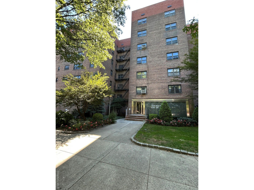 Spacious and bright one bedroom co-op in the heart of Downtown - Beach Home for sale in Flushing, New York on Beachhouse.com