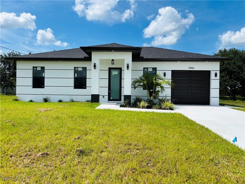 READY TO MOVE !!! Impeccable and made to the touch new - Beach Home for sale in Lehigh Acres, Florida on Beachhouse.com