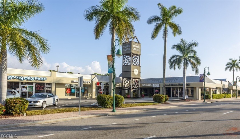 Big John Plaza, a cornerstone of Cape Coral's commercial - Beach Commercial for sale in Cape Coral, Florida on Beachhouse.com