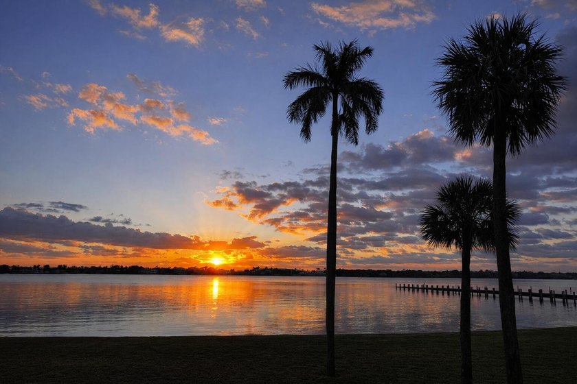 Stunning Intracoastal views from this beautifully updated - Beach Condo for sale in Hypoluxo, Florida on Beachhouse.com