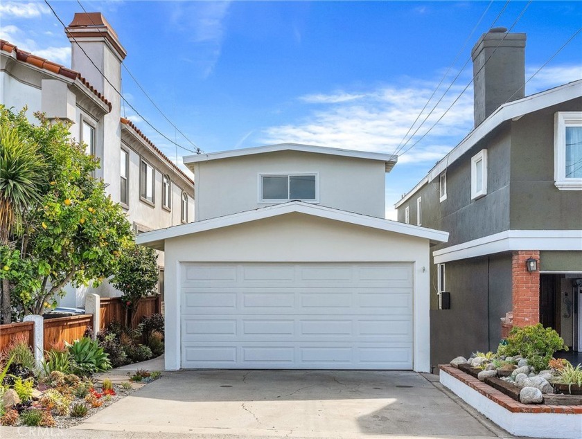 Enjoy living in this beautifully remodeled home nestled on a low - Beach Home for sale in Redondo Beach, California on Beachhouse.com