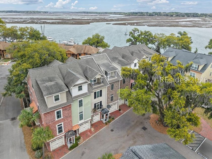 STUNNING Waterfront Townhome with view of the Battery Creek - Beach Home for sale in Beaufort, South Carolina on Beachhouse.com