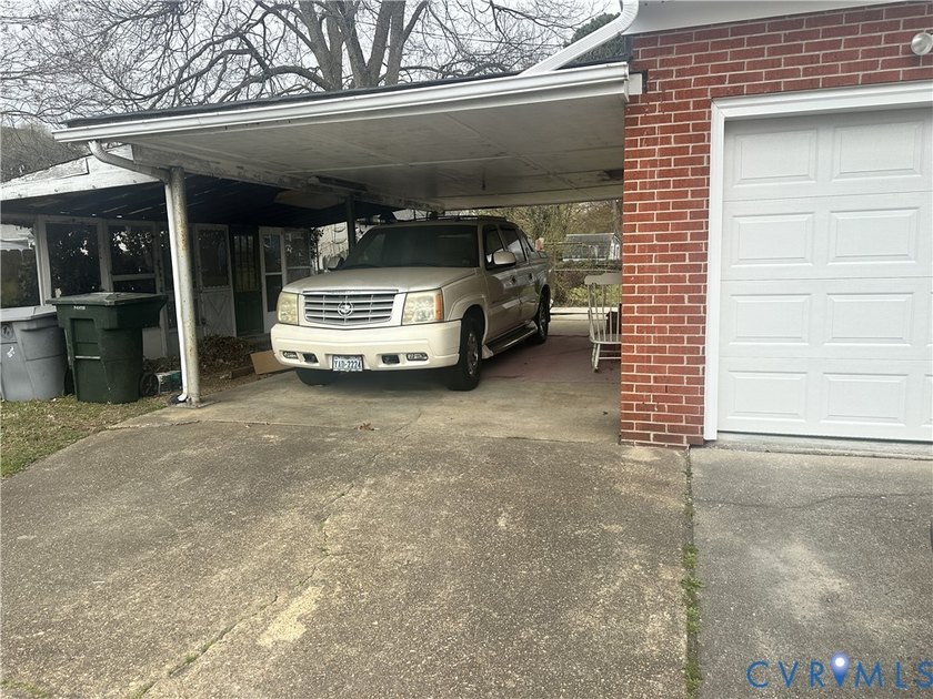 Welcome to 803 Belfast Ave-a charming brick ranch nestled in a - Beach Home for sale in Hampton, Virginia on Beachhouse.com
