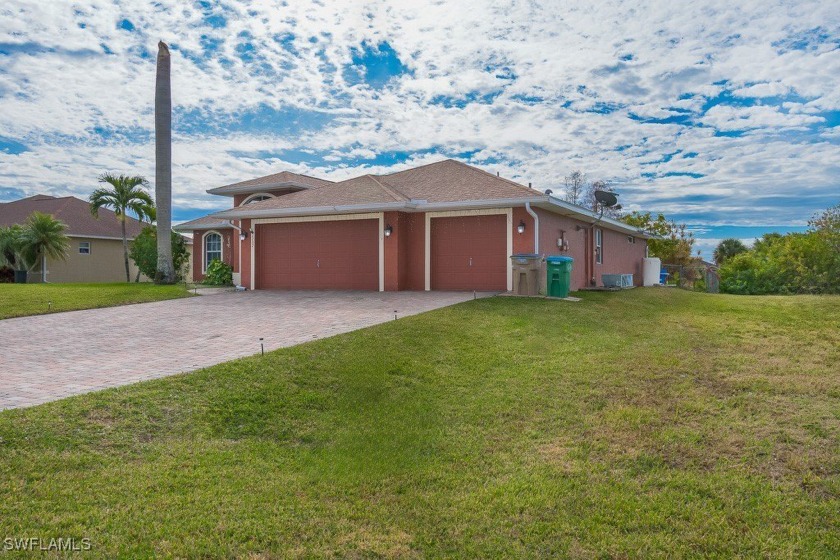 This 3-bedroom, 2-bathroom home, built in 2005, has over 1,800 - Beach Home for sale in Cape Coral, Florida on Beachhouse.com