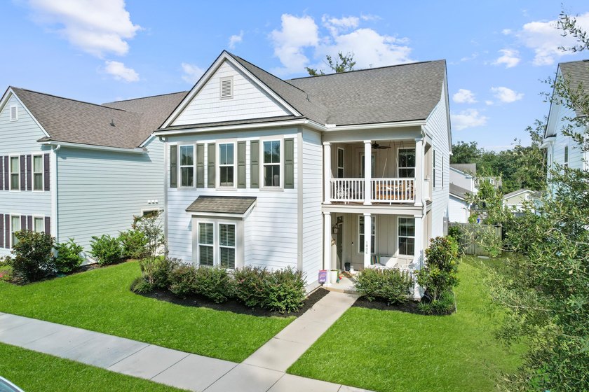 Welcome to 1806 Swing Lane! This stunning 4 Bed/3.5 Bath - Beach Home for sale in Johns Island, South Carolina on Beachhouse.com
