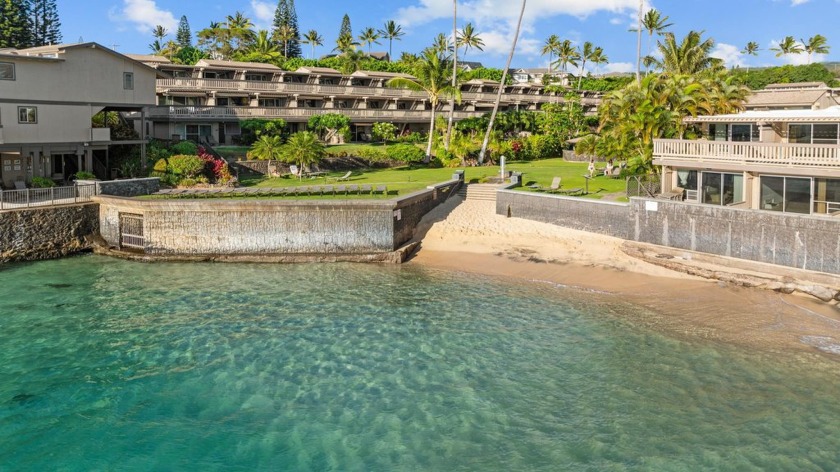 Located just steps from the sandy beach of Keonenui Bay you will - Beach Condo for sale in Lahaina, Hawaii on Beachhouse.com