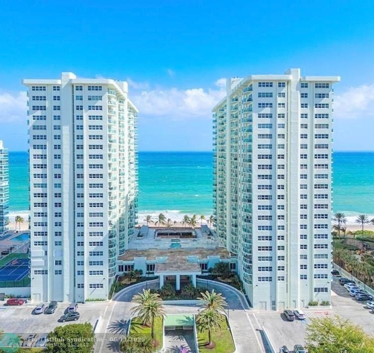 FULLY FORNSHED WITH A FEW EXPECTIONS! BEACH RESORT LIVING - Beach Condo for sale in Fort Lauderdale, Florida on Beachhouse.com